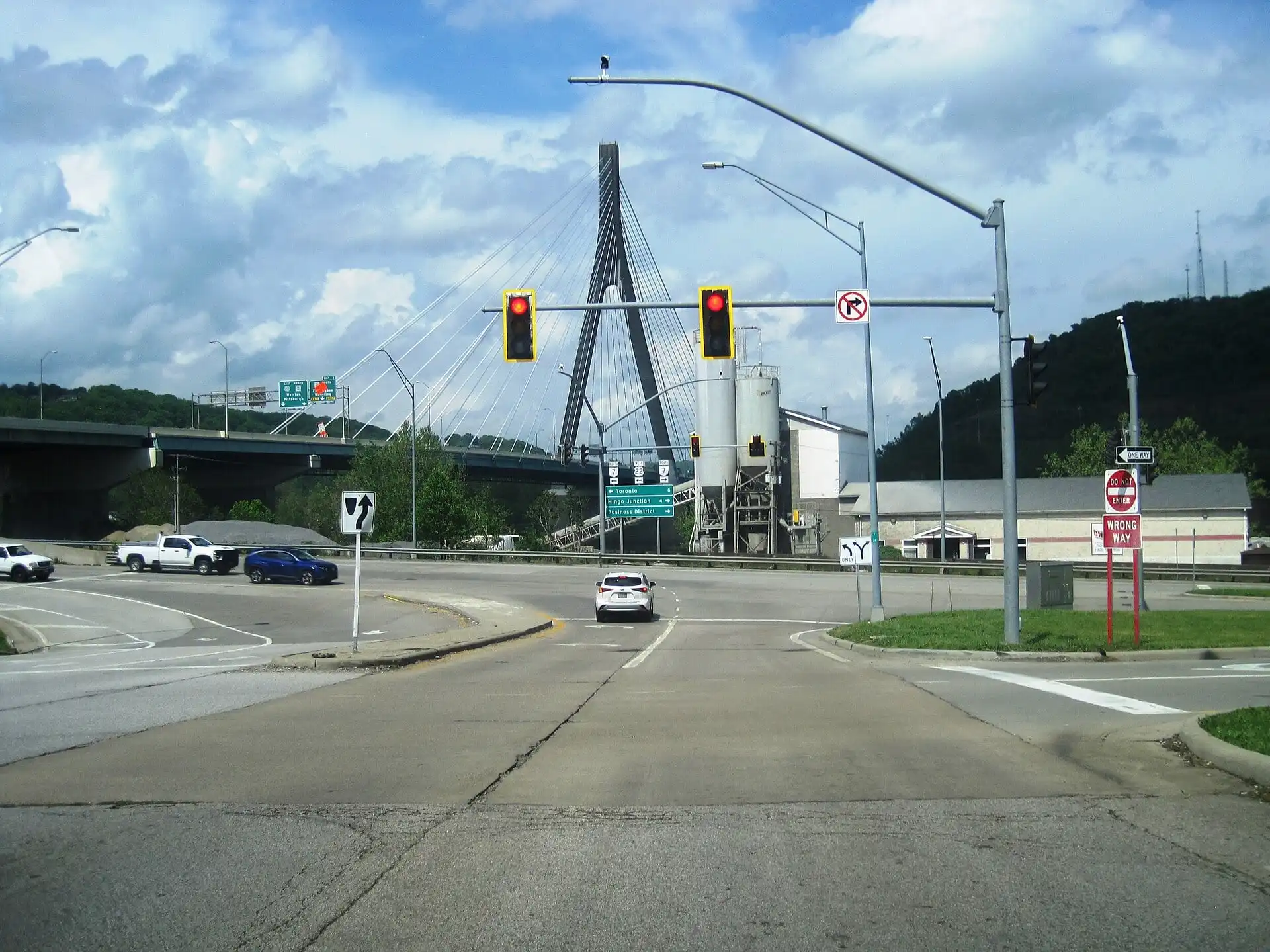 Veterans Memorial Bridge between Steubenville, OH and Weirton, WV